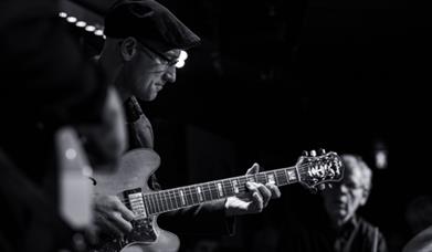 Pete Roth Trio featuring Bill Bruford