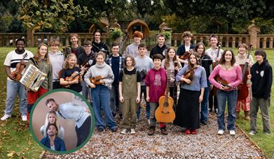 Tarren and The National Youth Folk Ensemble