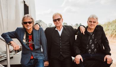 John Jones (Oysterband)