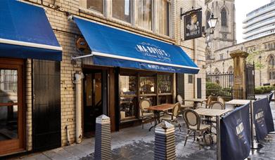 Ma Boyles exterior.
