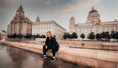 Charlotte with the Three Graces in the background.