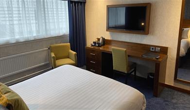 The Liner Hotel bedroom.